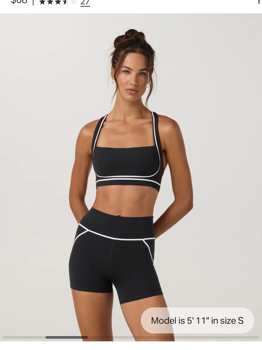 Vuori Black Sports Bralette with White Piping - Linework